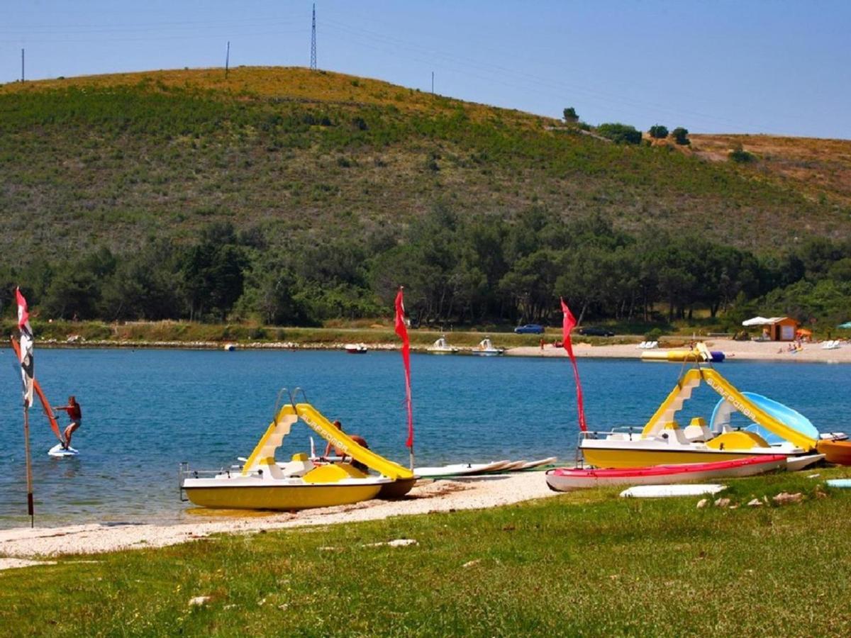 Beach House Ive With Jacuzzi, Pool, Playground And Bbq In An Olive Grove With A Beach, Pomer - Istria 외부 사진