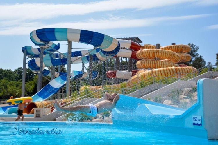 Beach House Ive With Jacuzzi, Pool, Playground And Bbq In An Olive Grove With A Beach, Pomer - Istria 외부 사진