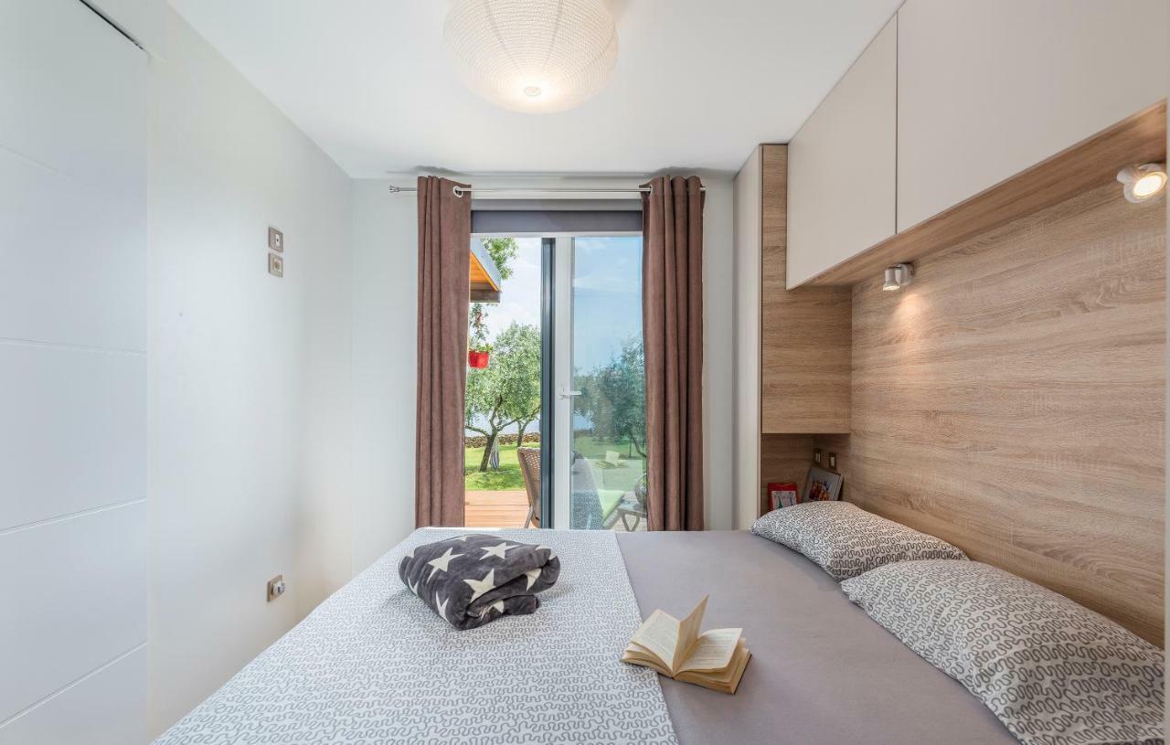 Beach House Ive With Jacuzzi, Pool, Playground And Bbq In An Olive Grove With A Beach, Pomer - Istria 외부 사진