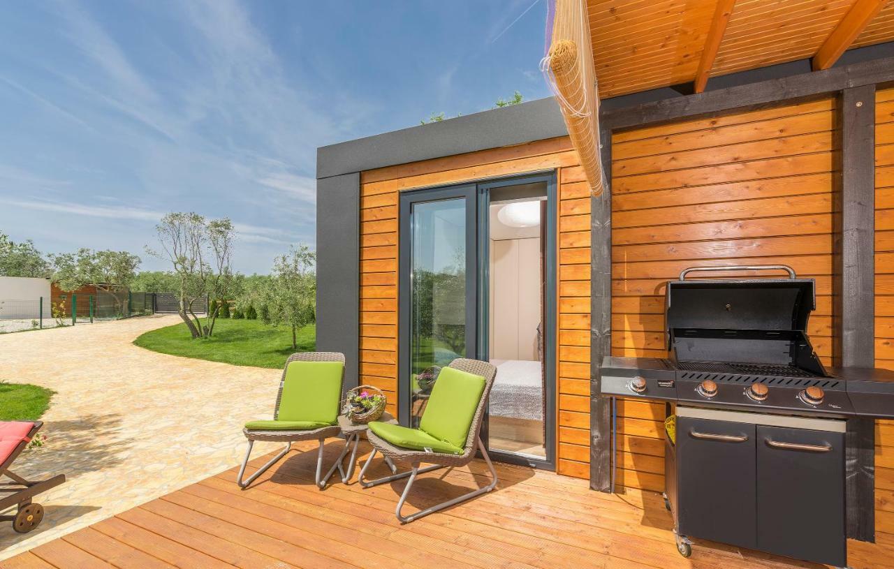 Beach House Ive With Jacuzzi, Pool, Playground And Bbq In An Olive Grove With A Beach, Pomer - Istria 외부 사진