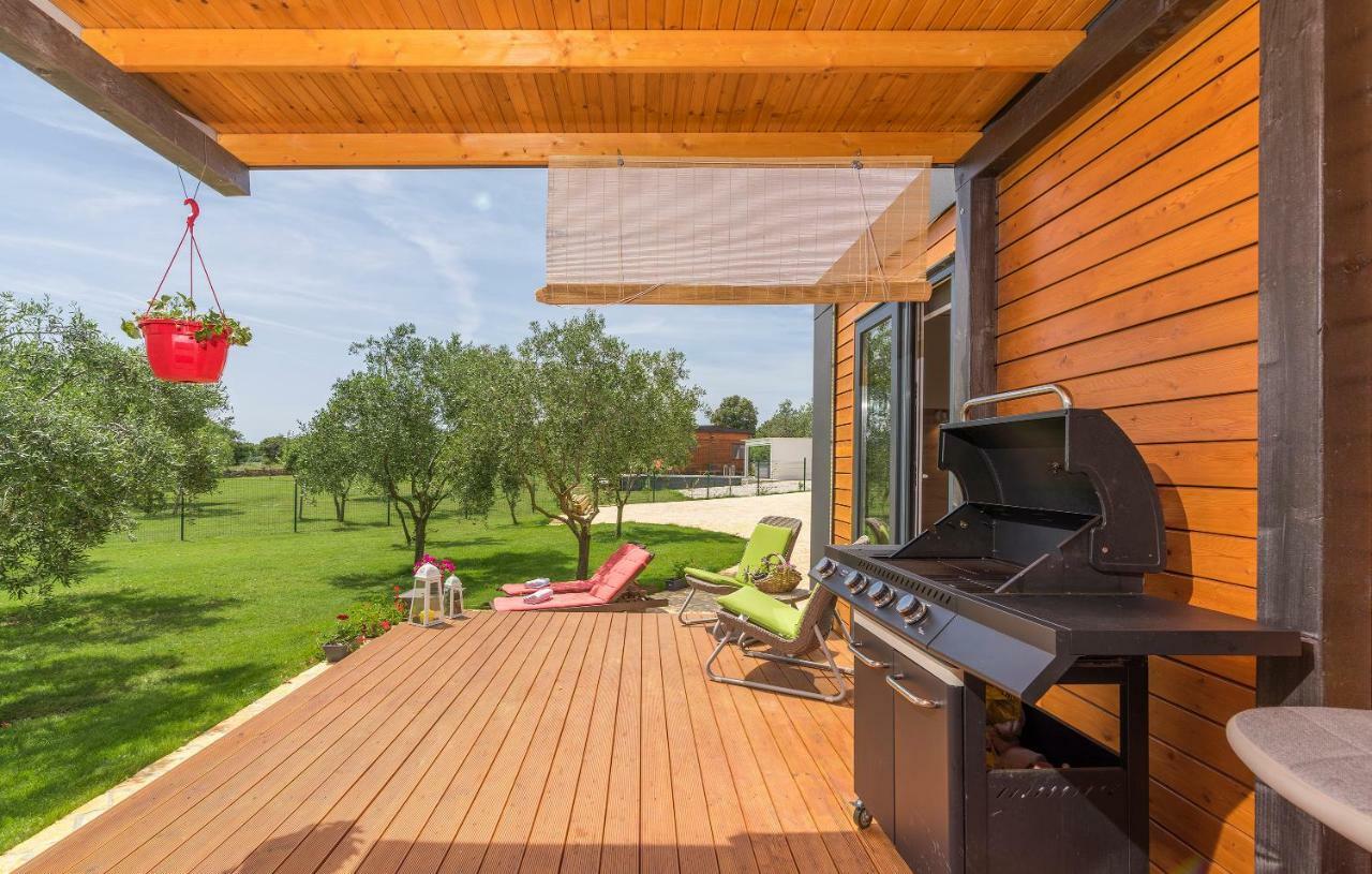 Beach House Ive With Jacuzzi, Pool, Playground And Bbq In An Olive Grove With A Beach, Pomer - Istria 외부 사진
